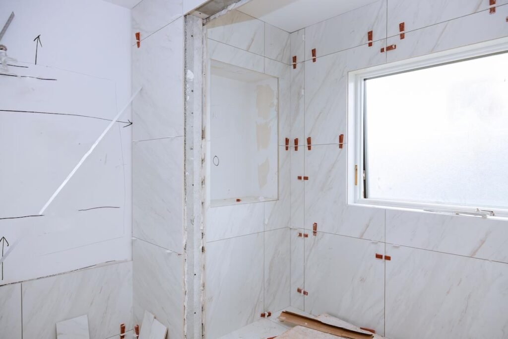 Los mejores materiales para baños en Florida: qué resiste humedad, moho y agua dura 15 Permisos que no convienen subestimar